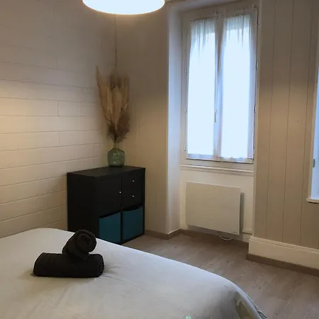 Le Cozy Near Center Train Station & Sciencespo Apartment