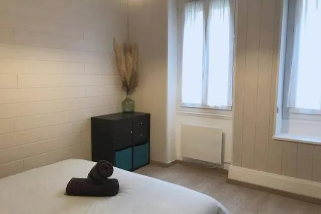 Le Cozy Near Center Train Station & Sciencespo شقة